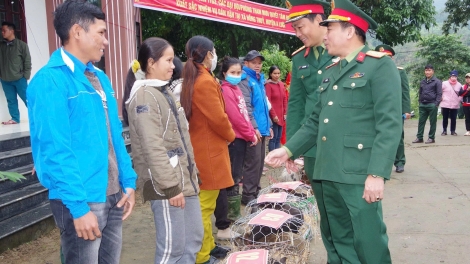 250 ĐẠI BIỂU TING PÂH LỚP PA CHOOM XAY TRUIH, P’TOO PA CHOOM XA NAY PHÁP LUẬT K’NOONG K’TIÊC 