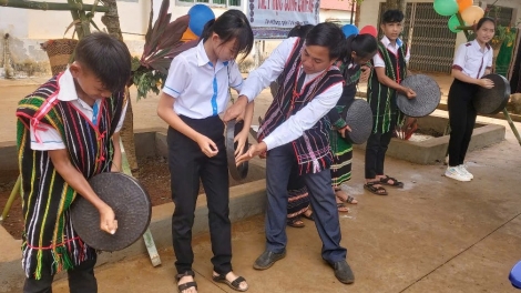 Sô̆ hơ-iă chĭng chêng tơ̆ “Tơring kơ dôm  tơmam tôn reh”  