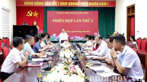 Ngon tô 2 tứn chạu thứ 6 mự 19 bườn 12 pì 2025- PV lung Lo Đức Việt, Phó Chủ tịch UBND xã Yền Chầu ma tang vịa chấp năm nả vịa nhại chiên số