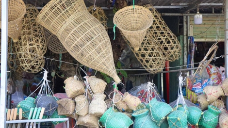 BIAK KAREI DI BRUK PAK LA-A, KREIM DI URANG BANGSA THAI DI DIEN BIEN