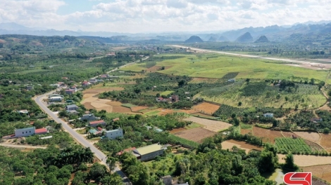 Ngon tô thứ 5 mự 11 căm bườn 12 pì 2025- Bai thàm đảng uỷ xã Chiềng Sung ma tang chấp năm vịa dệt mả khày nhại chiên số