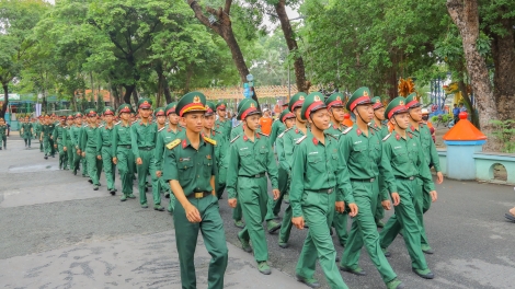 A bro ƀô̆ đô̆i neh 