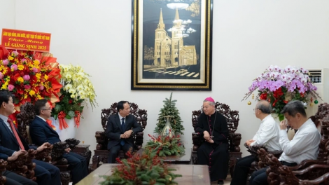 AKAOK MBAN TUYEN GIAO SAONG DAN VAN NEGAR MAI AYUH HAREI GIANG SINH DI BAN RAYA HO CHI MINH 
