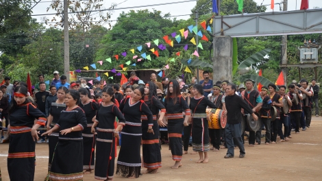Á hơchiếo Mang Deang  (Hát hơchiếo Mang Deang)