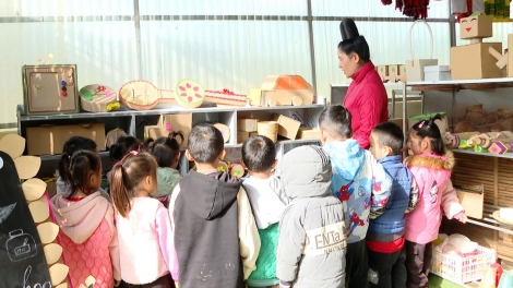 Giáo kuaz Anh nhây pun họ sanh mầm non ziêm tẩy hang Sơn La