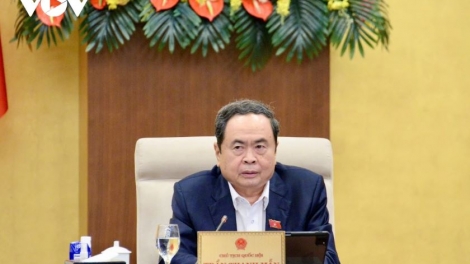 Vi ƀan Pơkuâ cheăng Kuô̆k hô̆i hôp séa ngăn, tơbleăg Luât ‘mâi hơ’lêh, tơ’nôm mâu tơdroăng dêi Luât Kăn sát ngăn hyôh kong prâi 