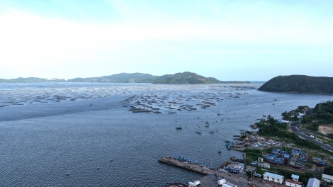 Bơngai rong ka hơdang tơ̆ Đắk Lắk hăt hot tơiung ming pơm tơlĕch