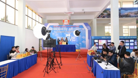 Ngon tô 1 tứn chạu thứ 4 mự 17 bườn 12 pì 2025- Megalive Lào Cai: Àu : “ Sàn ảo” púc chuân hội chợ tẹ