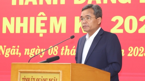 Quảng Ngãi tơbleăng tơdroăng cheăng tâ phĭu rah xo kăn pêi tro tơdroăng cheăng, hbrâ nhên khât ing apoăng