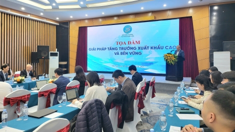 ពត៌មាន​ម៉ោង៦