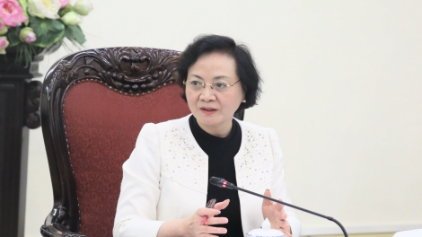 LÂH 2 R’BHÂU ĐẠI BIỂU PÂH HỘI THI CHĂP KIÊNG K’TIÊC K’RUUNG G’LUH 11