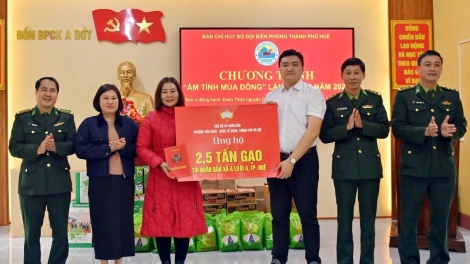 BĐBP TP.HUẾ ZOOI HỌC SINH K’NOONG K’TIÊC, TR’PAC ZR’NĂH K’ĐHAP LÂNG ĐHA NUÔR