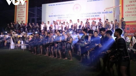 Hyŭ mơ-ak tơlơi adôh djuai ania K’ho