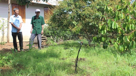 Adrin tơplih hăm kơmăy sô̆ lơ̆m tơdrong pơtrŭt choh jang xa