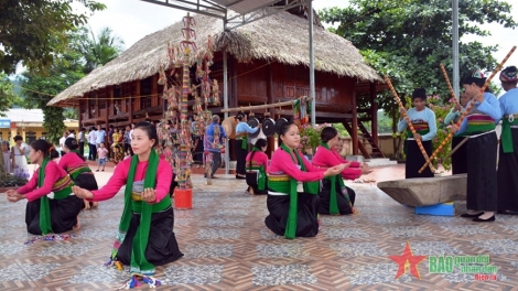 Lầy tzình phát sinh ìu miền vả hnoi 08.12.2025