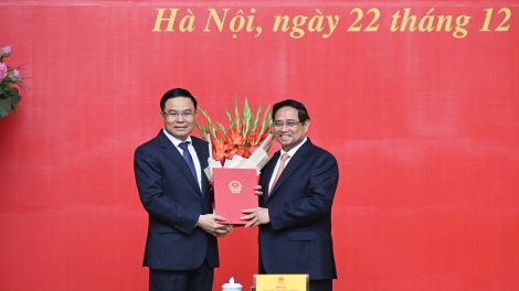 Khua Knŭk kna jao klei bi klă ruah mdưm Khua phŭn bruă tuh tia jing êjai Lê Mạnh Hùng 