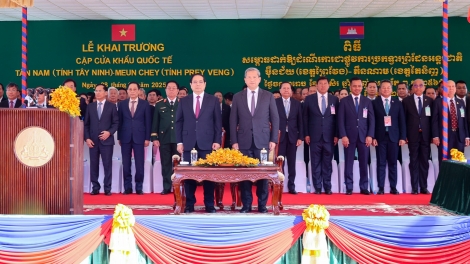 Khua dêh čar ơi Phạm Minh Chính nao ngă lơphet pok dua bơnah amăng jang jar kmar Tân Nam-Meun Chey