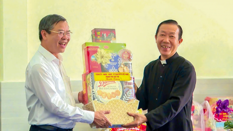 URANG DANG AKAOK BAN CAN THO RIVANG, ALIN KAYA TADHAU AYUH HAREI NOEL