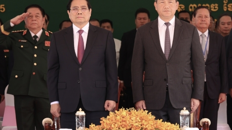 ពត៌មាន ម៉ោង ១៥