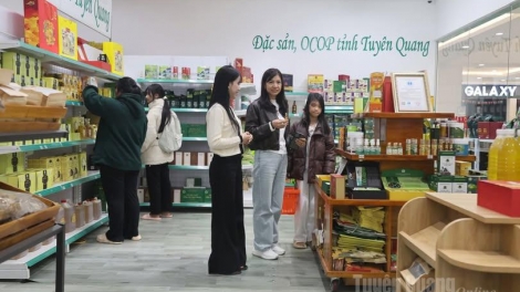 MÌ ĐO CÚA CÁI ĐĂM CHAY CHANG NÈN CHIÊNG