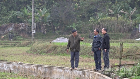 ĐẢNG VIÊN PÂY TẦU XÀY CĂN TẲNG CÓ BẢN CỎN MẤƯ DÚ LẠNG SƠN