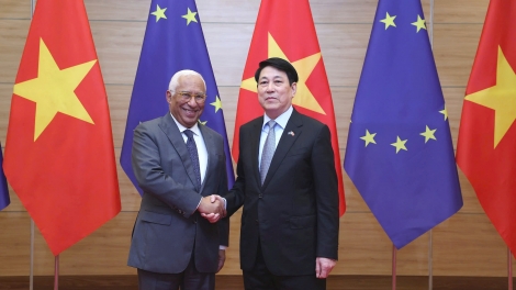 Khua mir sir ơi Lương Cường git gai pŭ asơi añăm prong biă hăng Khua khul Mi kô̆