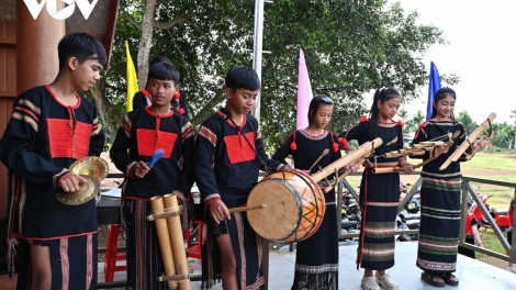 TANUT HADAH DI DALAM BRUK KHIK RAMIK SAONG PATAGOK ILAMO DI DAK LAK