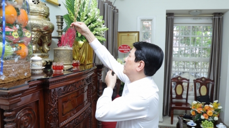 Khua mir sir ơi Lương Cường nao čuă, pơpŭ thun phrâo, hơdor tơngia ƀing khua mua Ping gah, kơnuk kơna