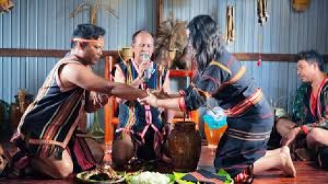 Ană Chơ Tuk Chơ Băn 