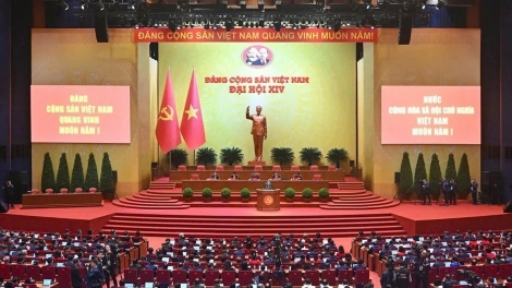 Păng ‘nâng pơxiâm po Hneăng hôp má XIV dêi Đảng 