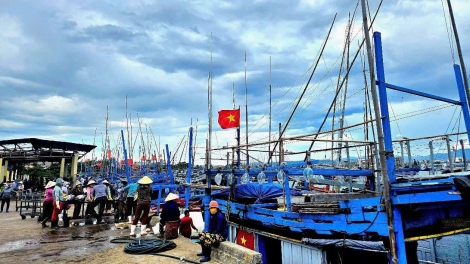 Kon pơlei dôm hơdrĕch kon kông Đắk Lắk pơtruh đon lui lơ̆m Hop akŏm Đảng