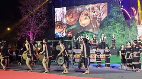  Hiu čhưn ênguê Măng Đen - êa mil  hrah mda jăk siam ti krah dap kngư 