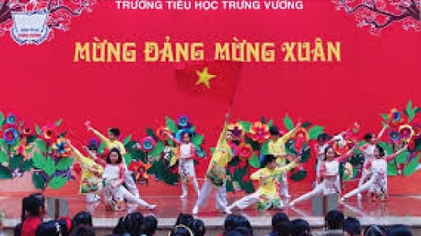 Đảng đã cho ta một muà xuân