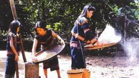 Se dar ană tơring (Đoàn kết chống giặc)