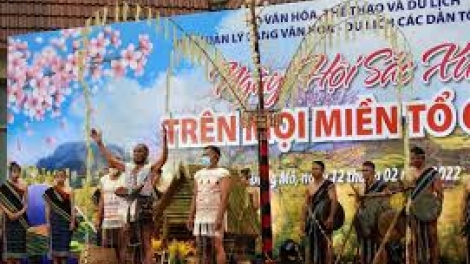 Bơto tơngkah oh kòn kòn sau (Khuyên bảo con cháu)