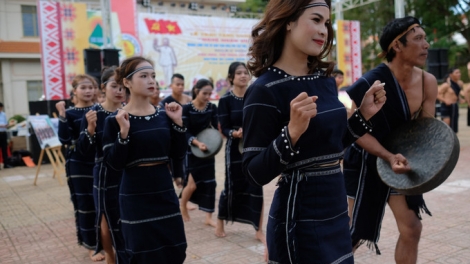 Bơto tơnkah oh kòn kòn sau