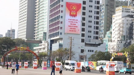 Gơrề bơta pin dờn bơh Pơrjum dờng XIV: Khánh Hoà rơcăng lài, kơnòl, pơgồp bồ tơngoh jak ai ală jơnau lơh nền kwơmàng bơh Đảng dê tàm tŭ tơngai bơtàu tơngguh pa 