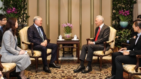 Groi Thủ tướng Rnâng kan Chính phủ Nguyễn Hòa Binh rgum nchră Kruanh N’gâng kan gưl prêh Singapore Lý Hiển Long 