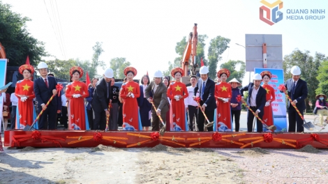 SLI CĂN HẾT LAI VIỂC THUÔNG PÀY ĐẠI HỘI XIV CÚA ĐẢNG