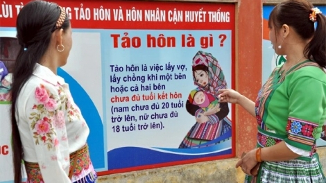 THẮN FẠT PỬA AU CĂN XẰNG ĐO PI VẠ NHẰNG PỀN PỈ NOỌNG XĂN XÍCH