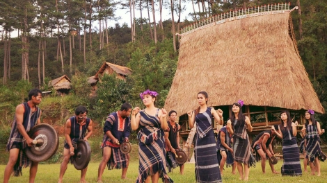 Bi mni kơ Đảng, Knŭk kna 