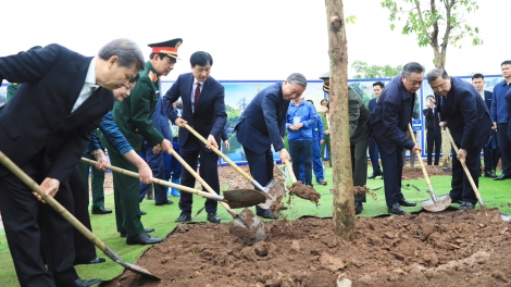 Khua git gai Ping gah dêh čar ơi Tô Lâm: Pla dong sa phun kyâo pơhrua dong pran đăo gơnang nao kơñ pơgi