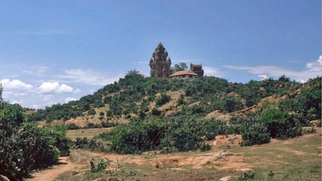 DUAH THAU KA BAOH PANUAC “GRU, HULUN/HULIN, KLAONG, CEI, KACEI, PACEI, PANAI, PATRAI, PATRI, PO...”