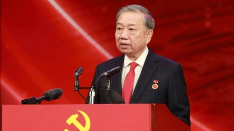 Khua git gai Ping gah dêh čar ơi Tô Lâm arăng jao pri Búa Liềm Vàng tal X thun 2025