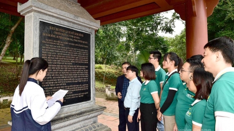 TUYÊN QUANG: MẮN TÁNG TỨ MÒN ẾT SLIM CÚA PỈ NOỌNG