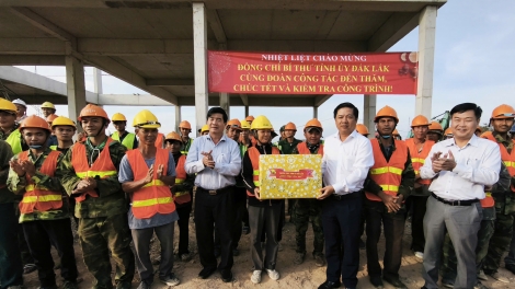 Dăk Lăk: gàr niam tŭ tơngai lơh Hìu bơsram ơm sa bĭc tơn ală kấp nàng wă kơnòm bơsram bơh nam bơsram tus 