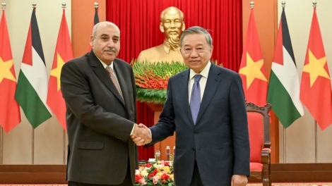 Khua git gai Ping gah ơi Tô Lâm tŭ jum Khua git gai pơ ala mơnuih ƀôn sang gơnong yŭ Jordan 