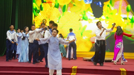 Pơđao pran jua jơlan hơdră “Bơyan bơnga gum tơngan hrŏm wai pơgang kual ia rơsĭ-Tê̆t bă blai pran khăp tơhan mơnuih ƀôn sang”