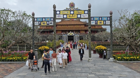 HUẾ: ĐOỌNG MOỌT LÊY CHA ƠH K’GOOH K’KIR T’NGAY 26/3