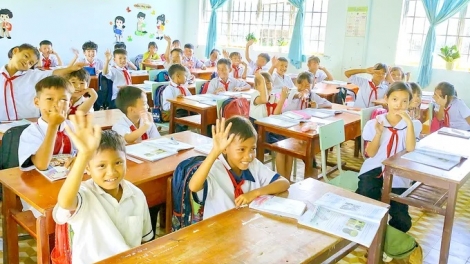 PADANG MBAN PATO TACEI PADANG SANG BAC KA DOM XA TAPEN NEGAR